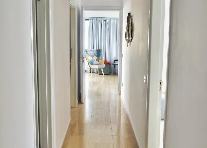 Stunning Top-floor Beachfront *