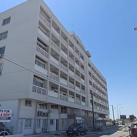 Stunning Top-floor Beachfront * Larnaca