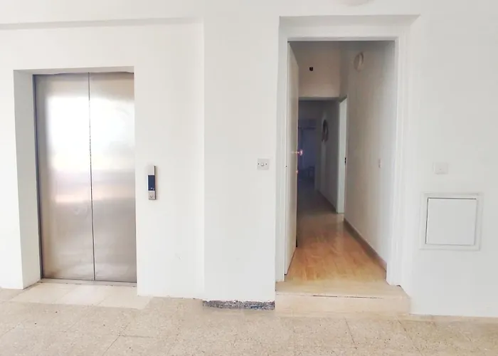 Stunning Top-floor Beachfront Apartmán *